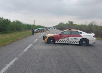 Un muerto al chocar autobús contra camioneta en ruta Victoria-Monterrey