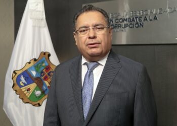 Sacan los “trapitos al sol” al titular de la Unidad de Inteligencia Financiera del Estado