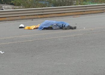 Atropella y mata a persona y se entrega a la autoridad