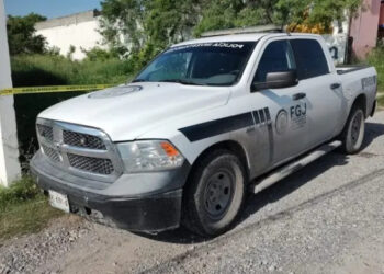 Encuentran cadáver en terreno abandonado