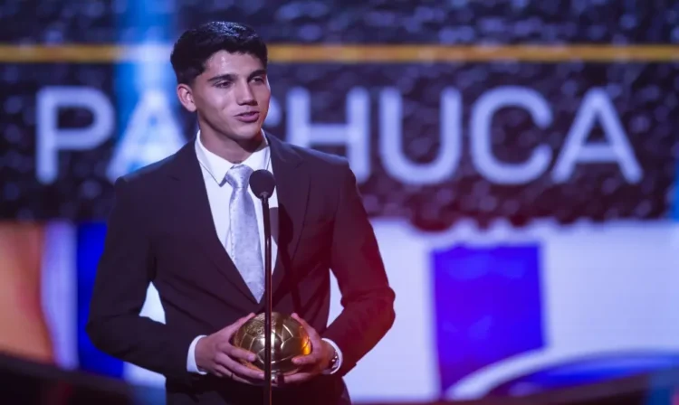 “Kevin Álvarez: Un nuevo Azulcrema en camino”