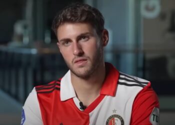 Lazio abre negociación para fichar a Santiago Giménez