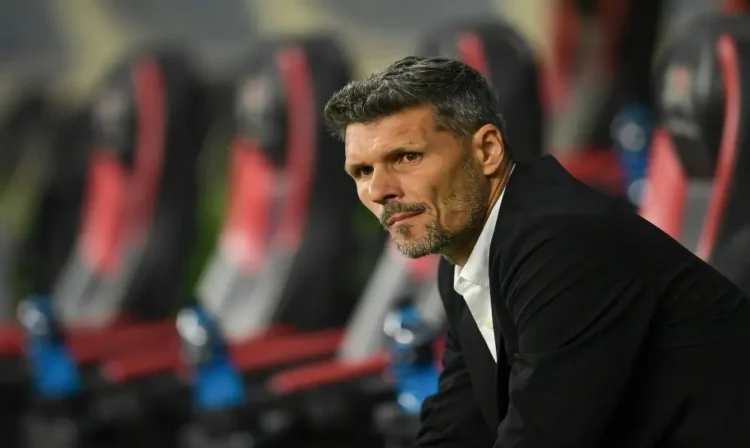 Fernando Ortiz renuncia al América tras eliminación ante Chivas