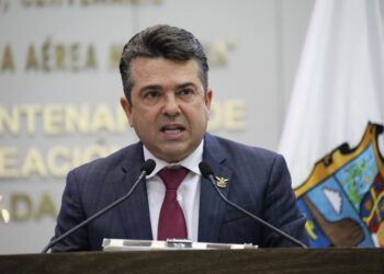 Existe el riesgo de deportaciones masivas: Eliphalet Gómez