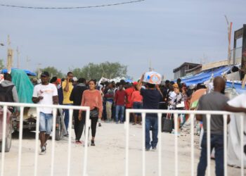 Mantienen la calma migrantes en Tamaulipas tras cambio en política migratoria