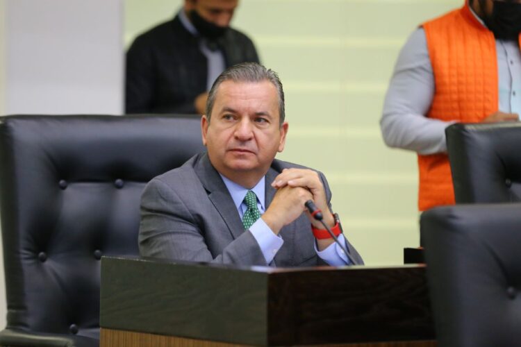 Exige Melhem”frenar” velocidad de unidades pesadas en carreteras de Tamaulipas