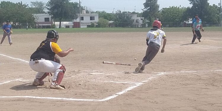 Gana Barranco Azul Torneo Cuadrangular de béisbol organizado por Deportes del Municipio