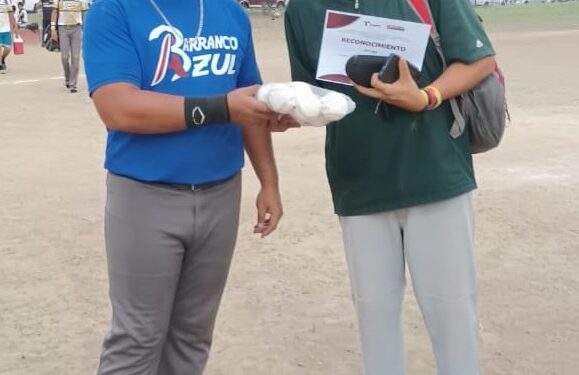 Gana Barranco Azul Torneo Cuadrangular de béisbol organizado por Deportes del Municipio