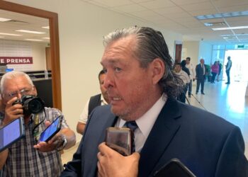 Duda diputado Gustavo Cárdenas del Fiscal Anticorrupcion