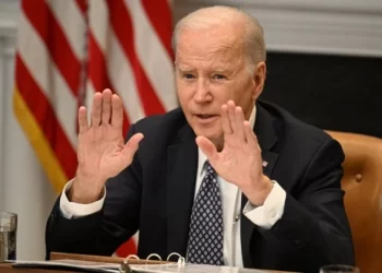Pide Biden prohibir armas en Texas tras tiroteo