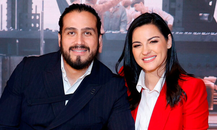 ¡Maite Perroni se convierte en madre y comparte la primera foto de su hija Lía!
