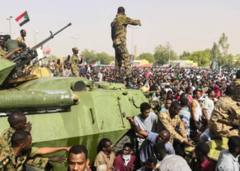 Sudán sumido en un mes de guerra con más de un millón de desplazados