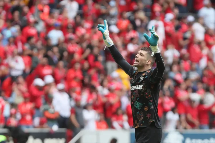 Volpi desea que Ambriz continue como DT de Toluca