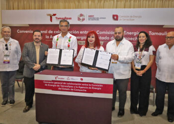 Firman Américo Villarreal y Layda Sansores convenio en materia energética