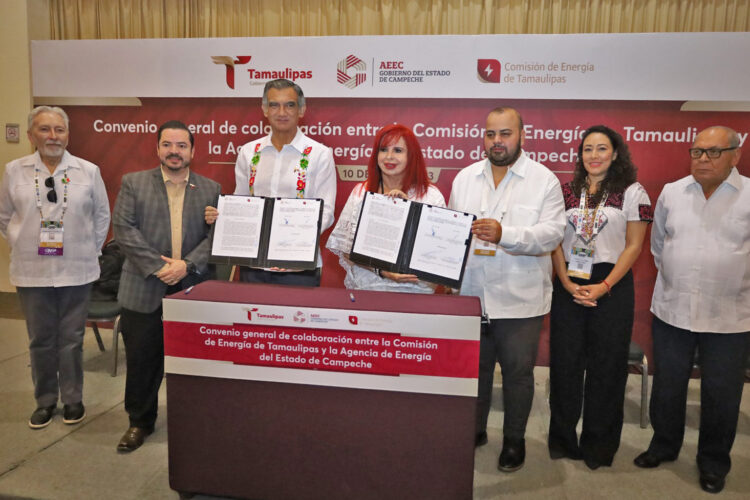Firman Américo Villarreal y Layda Sansores convenio en materia energética