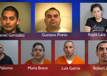 Caen siete tras agresión al SWAT en Texas