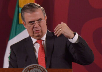 Ebrard renuncia a la SRE y asegura que regresará a Palacio Nacional ‘hasta octubre del 2024’