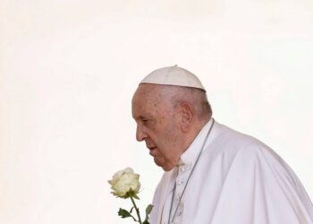 El Papa Francisco se recupera a buen ritmo de una operación intestinal