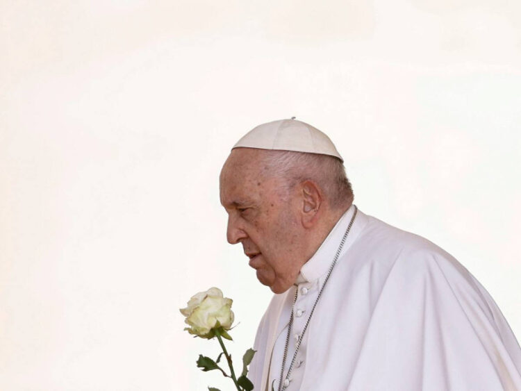 El Papa Francisco se recupera a buen ritmo de una operación intestinal