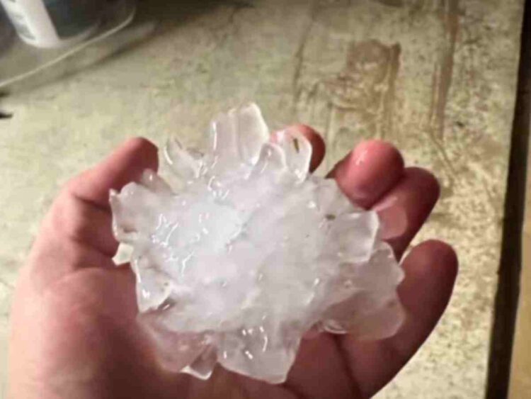 Reportan caída de granizo del tamaño de pelota de beisbol en Arkansas y Texas