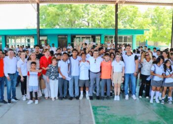 Acerca DIF Victoria oportunidades a jóvenes