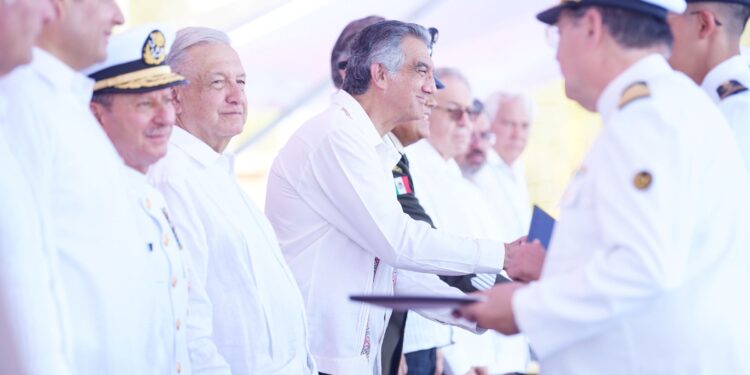 Presidente de México y gobernador conmemoran Día de la Marina en Ciudad Madero