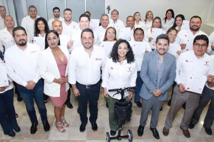 Gobierno de Tamaulipas y Conocer entregan constancias de competencias laborales a inspectores del Trabajo