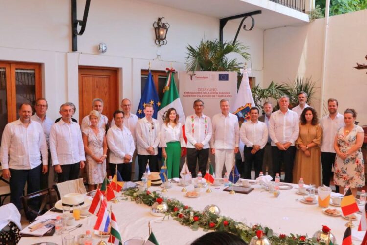 Declaran huéspedes distinguidos de Victoria embajadores de la Unión Europea.