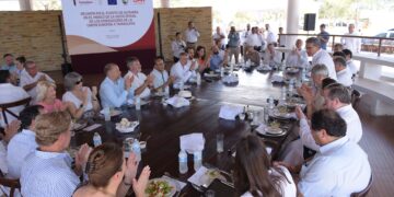 Exploran diplomáticos europeos el puerto industrial de Altamira, Tamaulipas