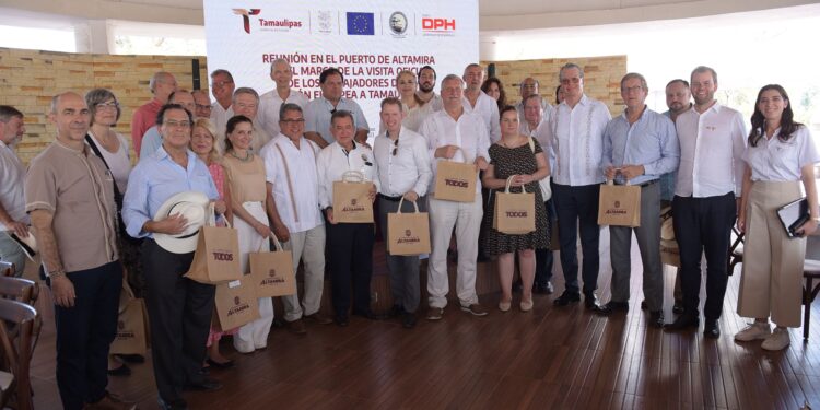 Exploran diplomáticos europeos el puerto industrial de Altamira, Tamaulipas