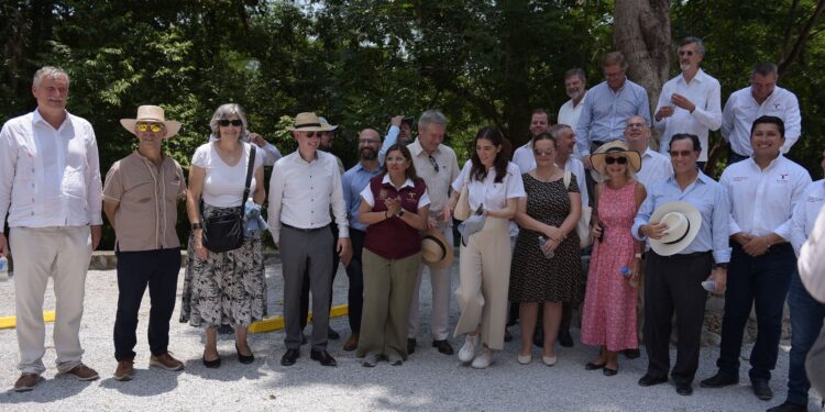 Exploran diplomáticos europeos el puerto industrial de Altamira, Tamaulipas