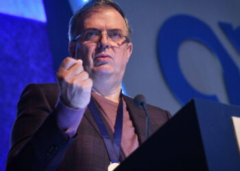 Ebrard apuesta por aumento de clase media, gobernabilidad y tranquilidad