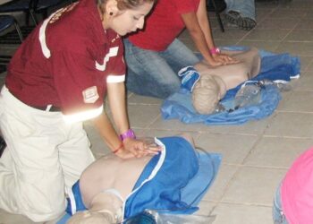 Capacitan a enfermeras de Tampico con Curso Vital Básico Certificado