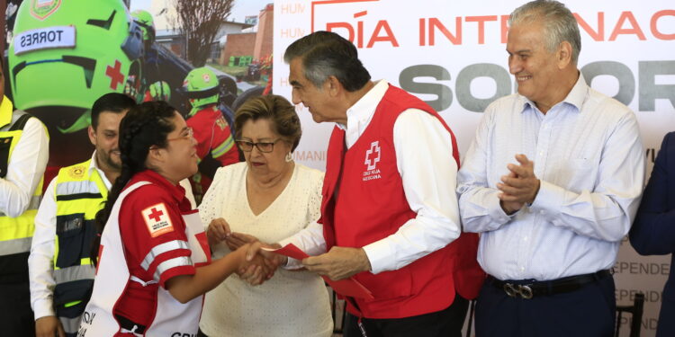 Reconoce Américo Villarreal labor de 30 socorristas de Cruz Roja en Tamaulipas