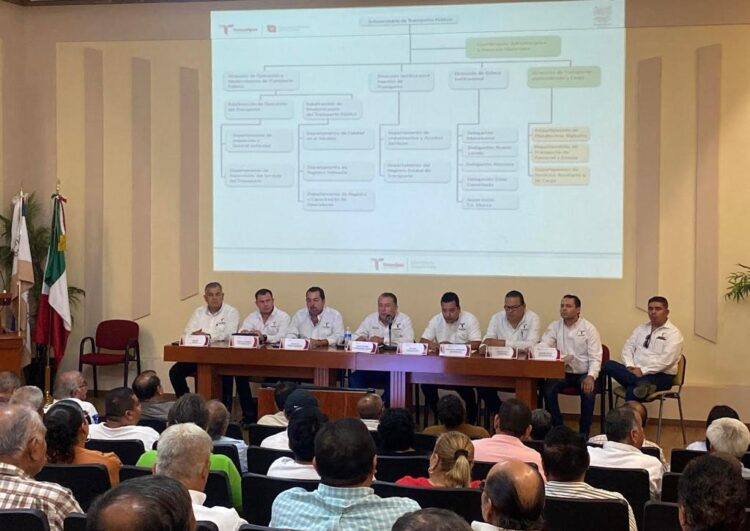 Capacitan a choferes del transporte público en Tampico-Madero-Altamira