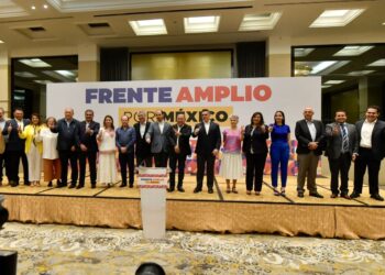 Instala el Frente Amplio por México su Comité Organizador