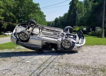 Joven muere tras volcadura en Puerto Isabel