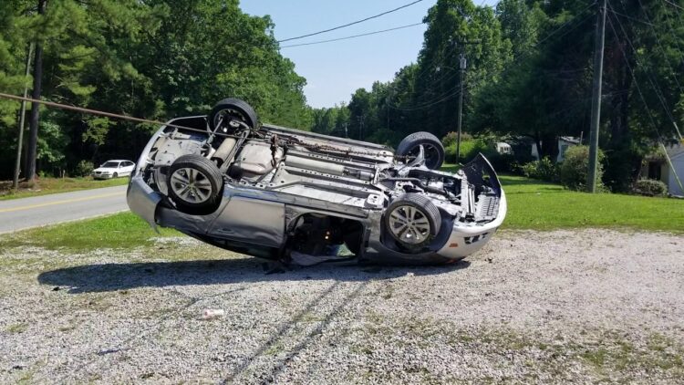 Joven muere tras volcadura en Puerto Isabel