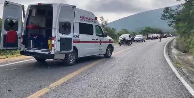 Choque frontal en vieja carretera a Tula deja siete personas heridas