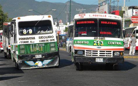 Enfrenta Tamaulipas rezago de 20 años en transporte público, anuncian modernización