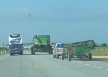 Alerta en carreteras de Tamaulipas por circulación de 500 trilladoras y 2 mil camiones sorgueros