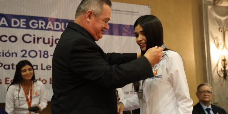 Entrega la UAT generación 2018-2023 de la Facultad de Medicina Matamoros