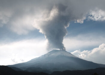 Semáforo por emisiones  del Popocatépetl regresa a Amarillo Fase 2
