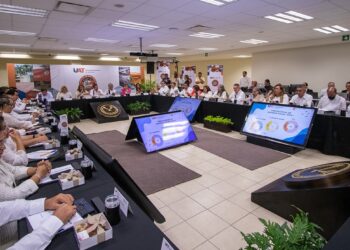 Colegio de Directores de Escuelas de la UAT evalúa los avances institucionales