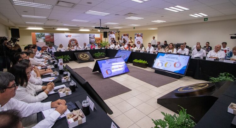 Colegio de Directores de Escuelas de la UAT evalúa los avances institucionales