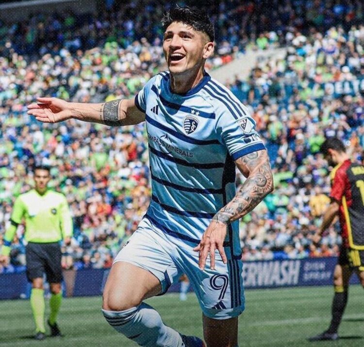 Alan Pulido no será refuerzo de Chivas para el Apertura 2023