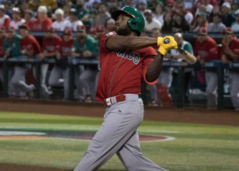 Randy Arozarena visita a la Selección Mexicana en la Copa Oro