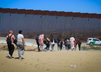 Estados Unidos deporta a más de 12.500 migrantes en la frontera con México