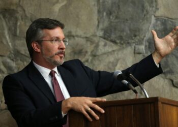 Fundadores y ex dirigentes de Morena exigen inclusión de bases en proceso interno de cara a 2024