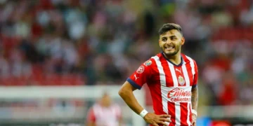 Alexis Vega estará fuera de las canchas por varias semanas